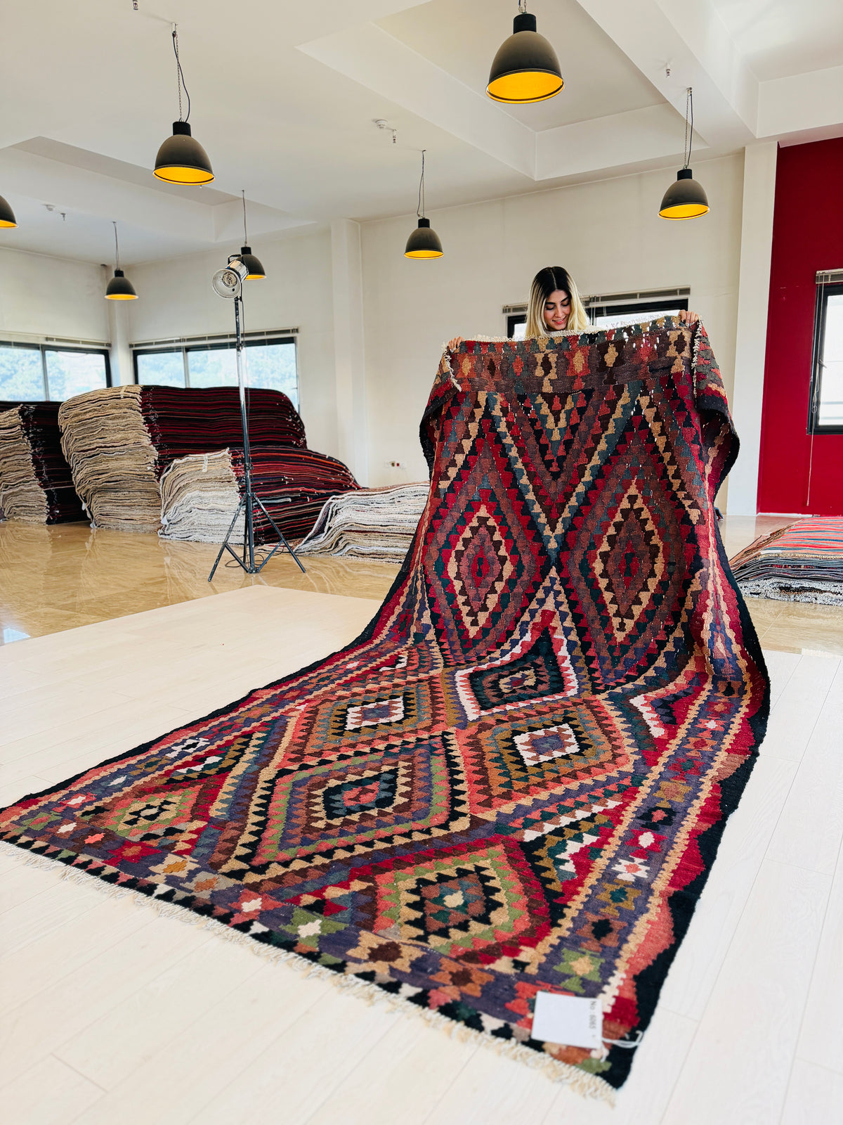 Vintage Multicolour Handwoven Kilim – 11' 1" x 5' 9" (337 x 174 cm)