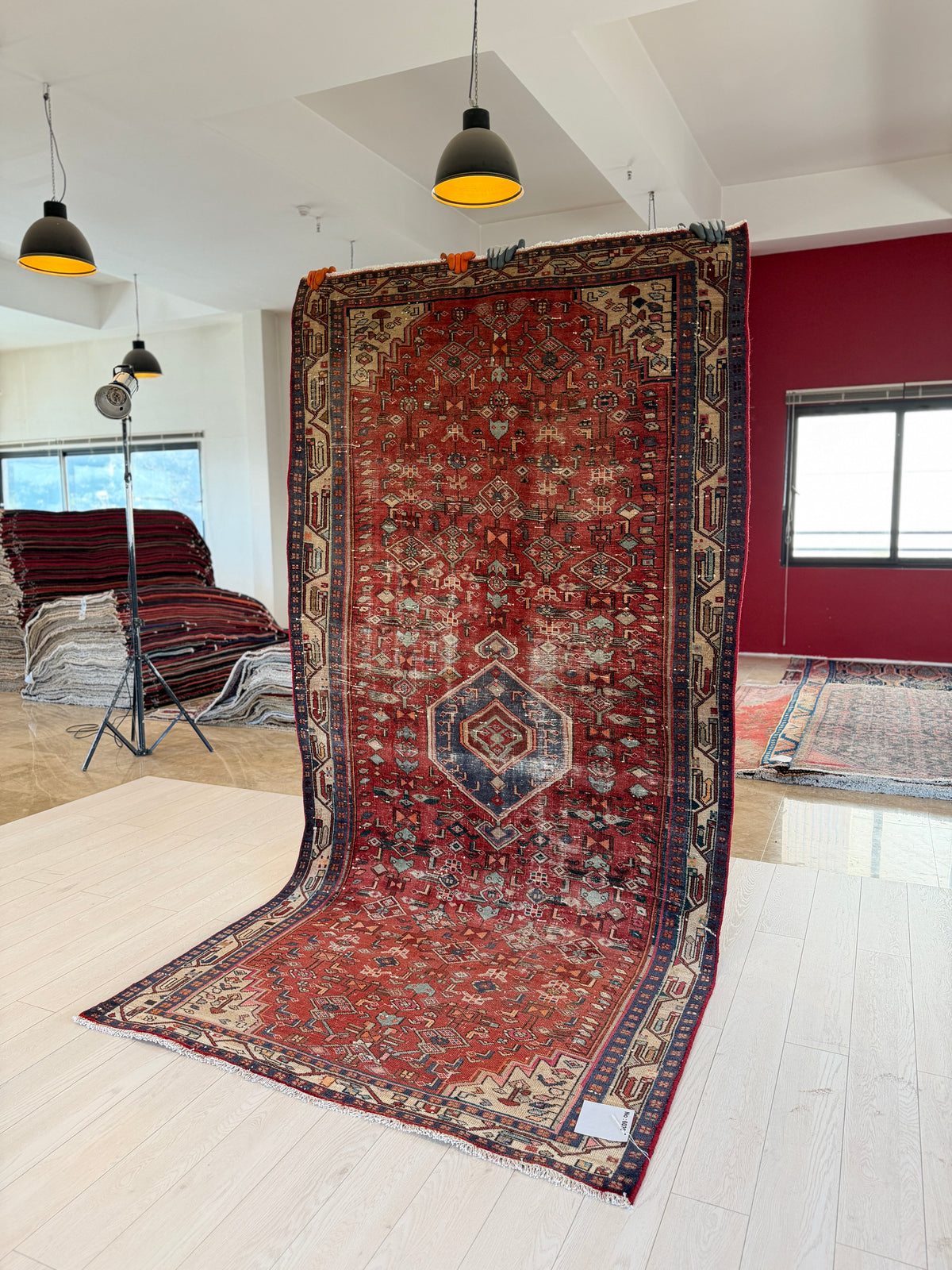 Antique Red Hand-Knotted Wool Rug – 9' 9" x 4' 10" (296 x 148 cm)