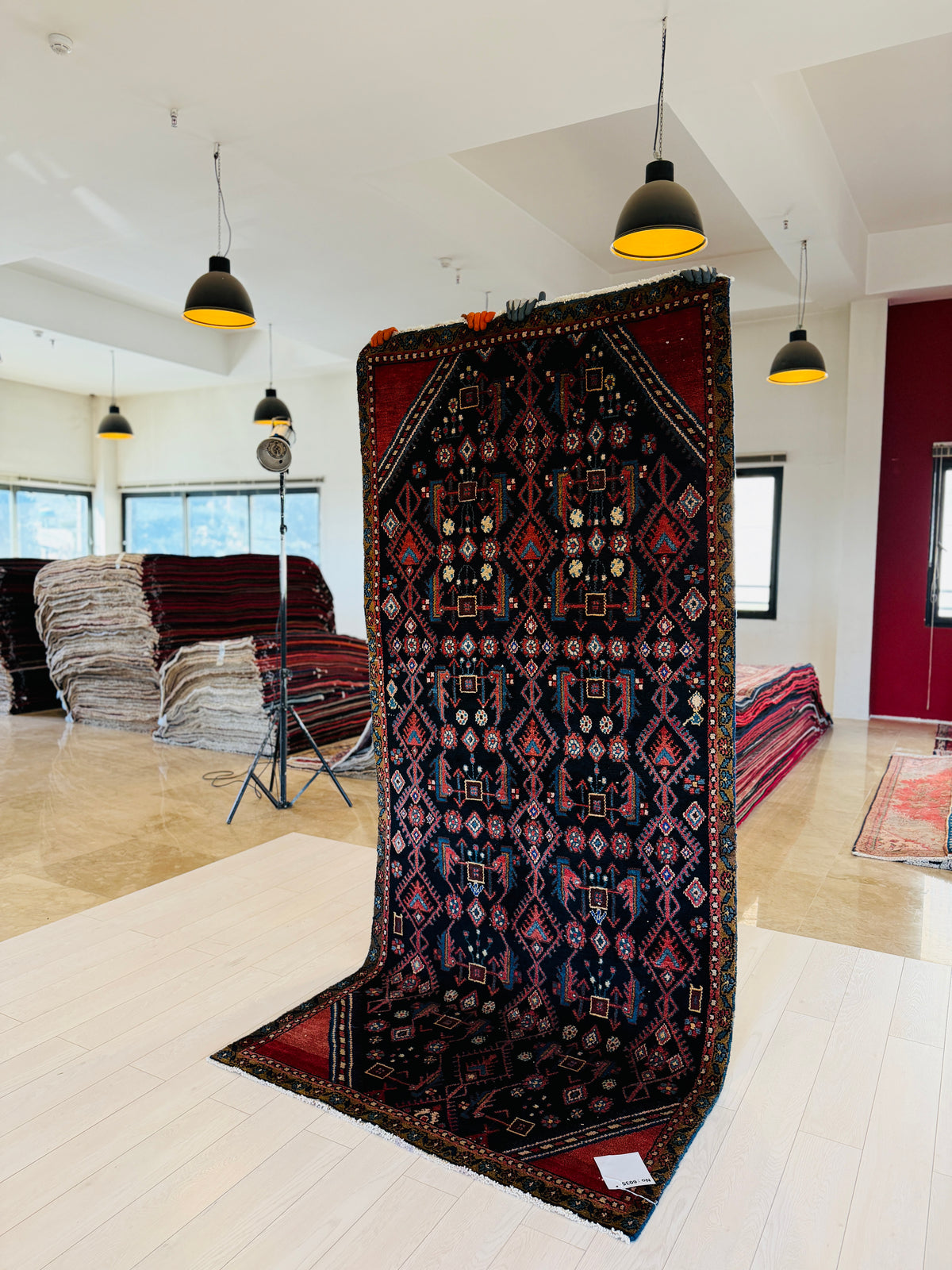 Antique Deep Navy Blue & Red Hand-Knotted Wool Rug – 8' 10" x 3' 11" (270 x 119 cm)