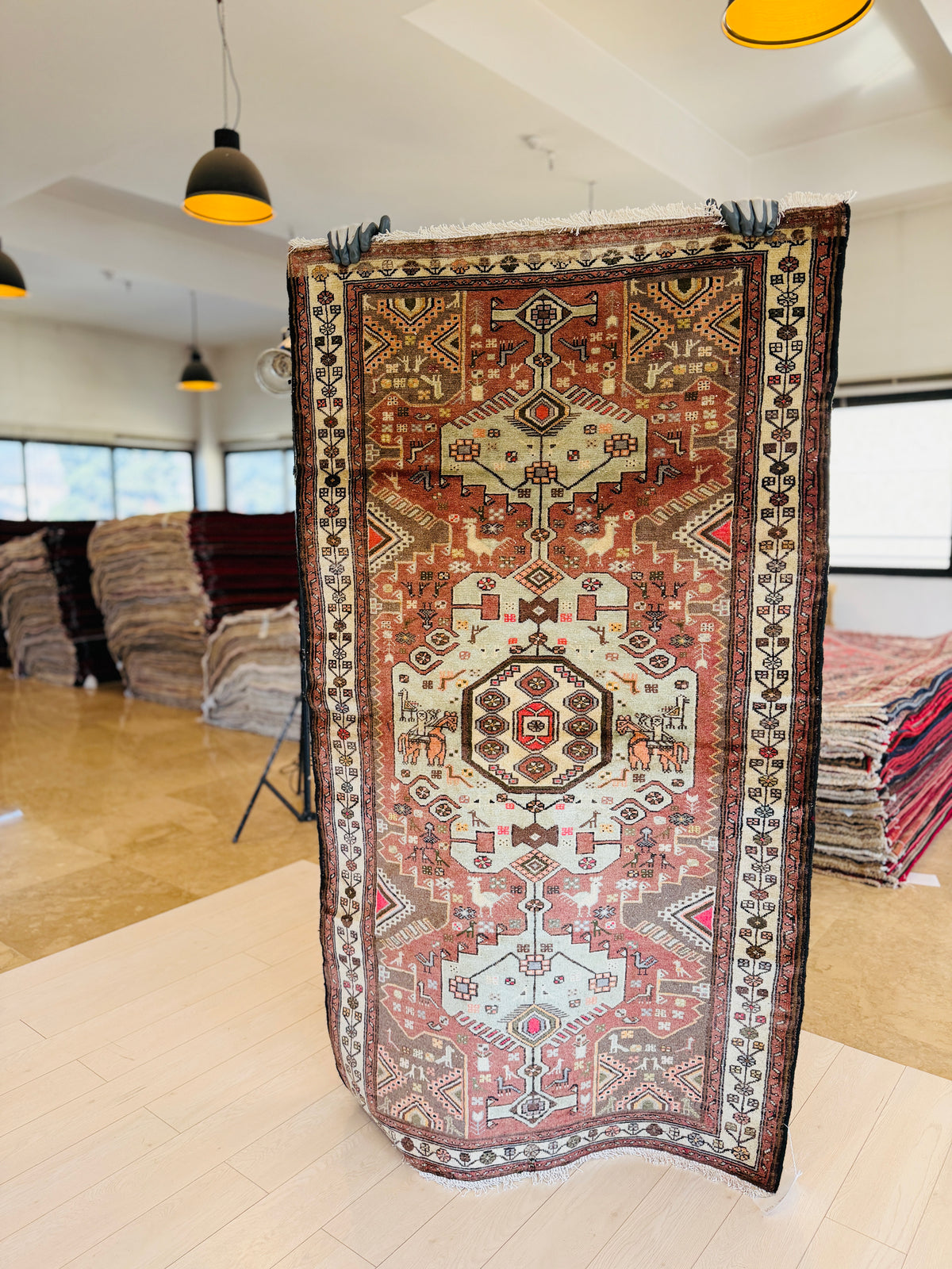 Tapis vintage en laine nouée à la main, rouge rouille – 5' 11" x 3' 6" (181 x 106 cm)