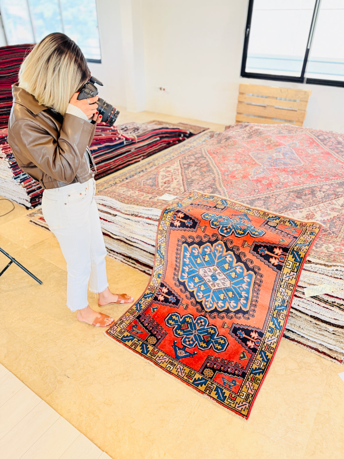 Small Vintage Orange-Red & Blue Rug – 5' 0" x 3' 2" (152 x 97 cm)