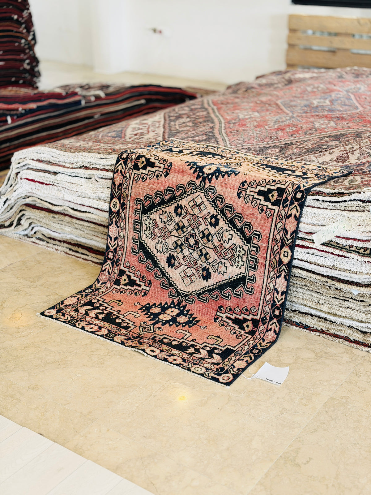Small Antique Faded Orange-Red Rug – 4' 8" x 2' 10" (141 x 87 cm)