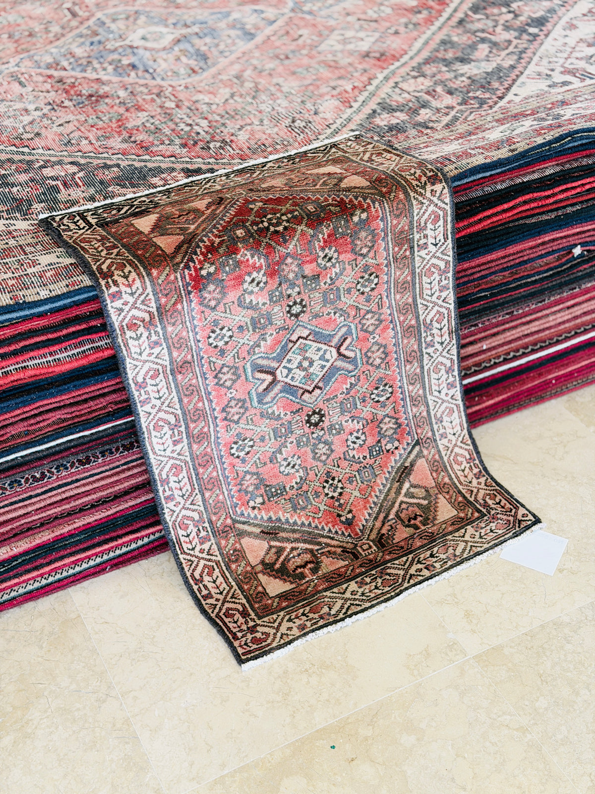 Small Antique Faded Rust Red Rug – 3' 10" x 2' 4" (118 x 71 cm)
