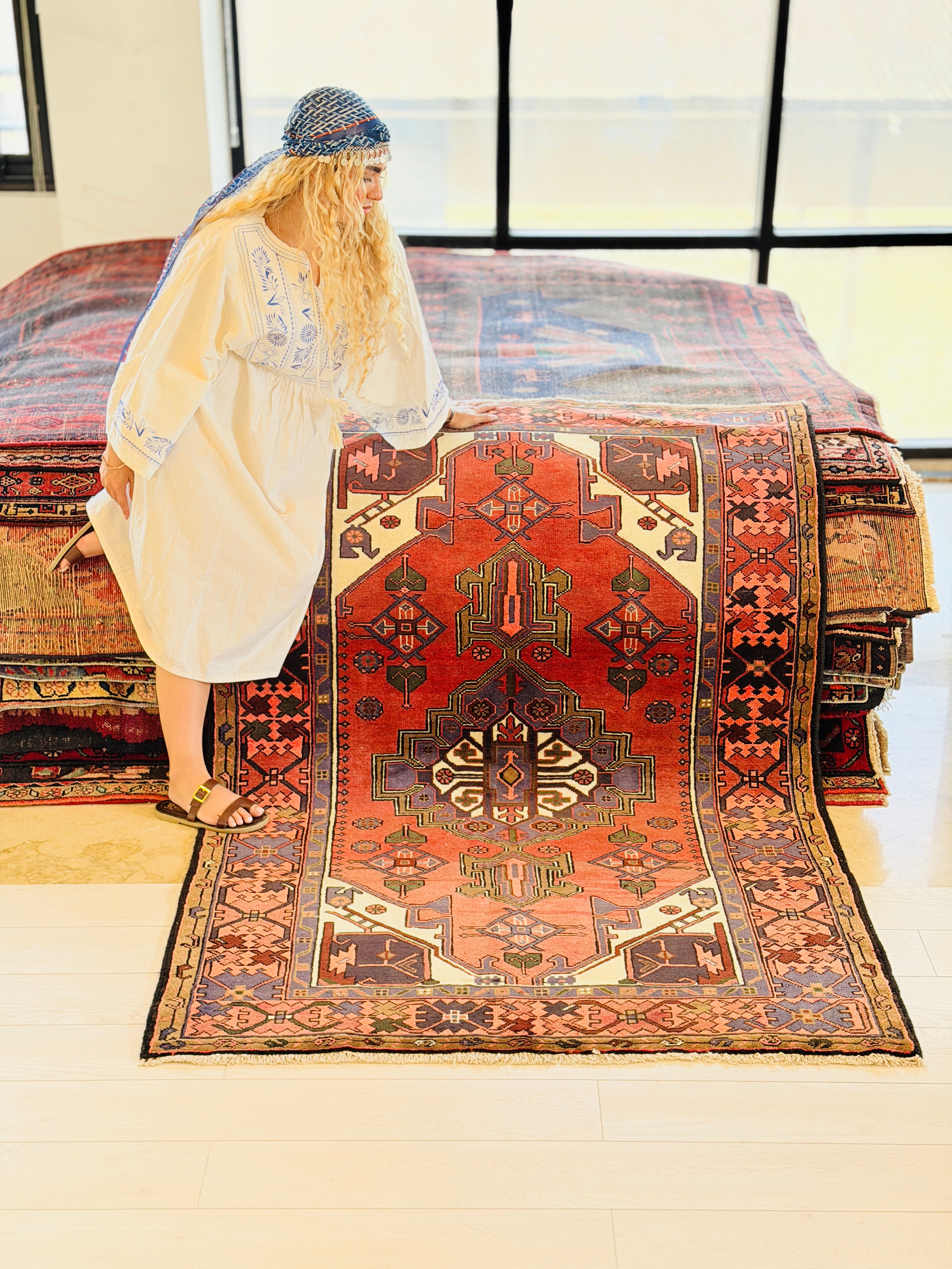 Vintage Rust Red, Navy Blue Central Medallion Area Rug – 6' 3" x 4' 3" (190 x 129 cm)