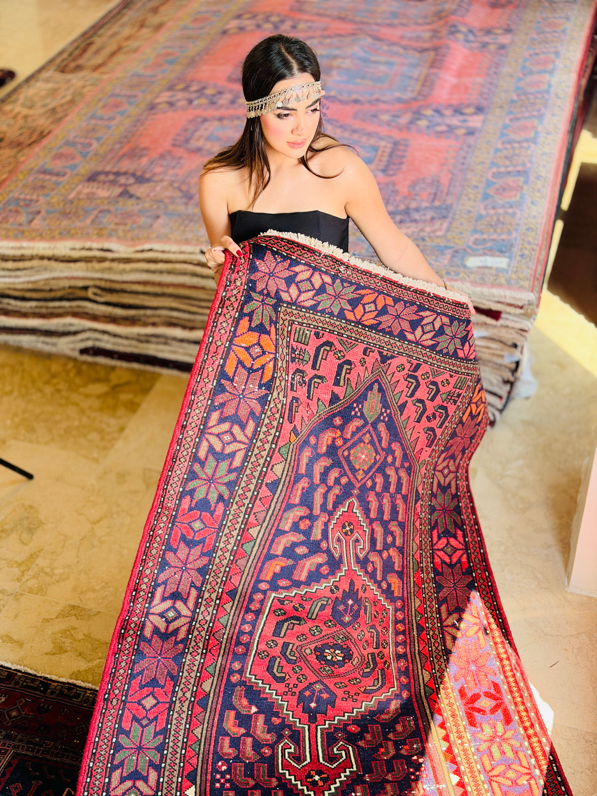 Vintage Pinkish-Red, Navy Blue Central Medallion Area Rug – 6' 4" x 3' 11" (193 x 119 cm)