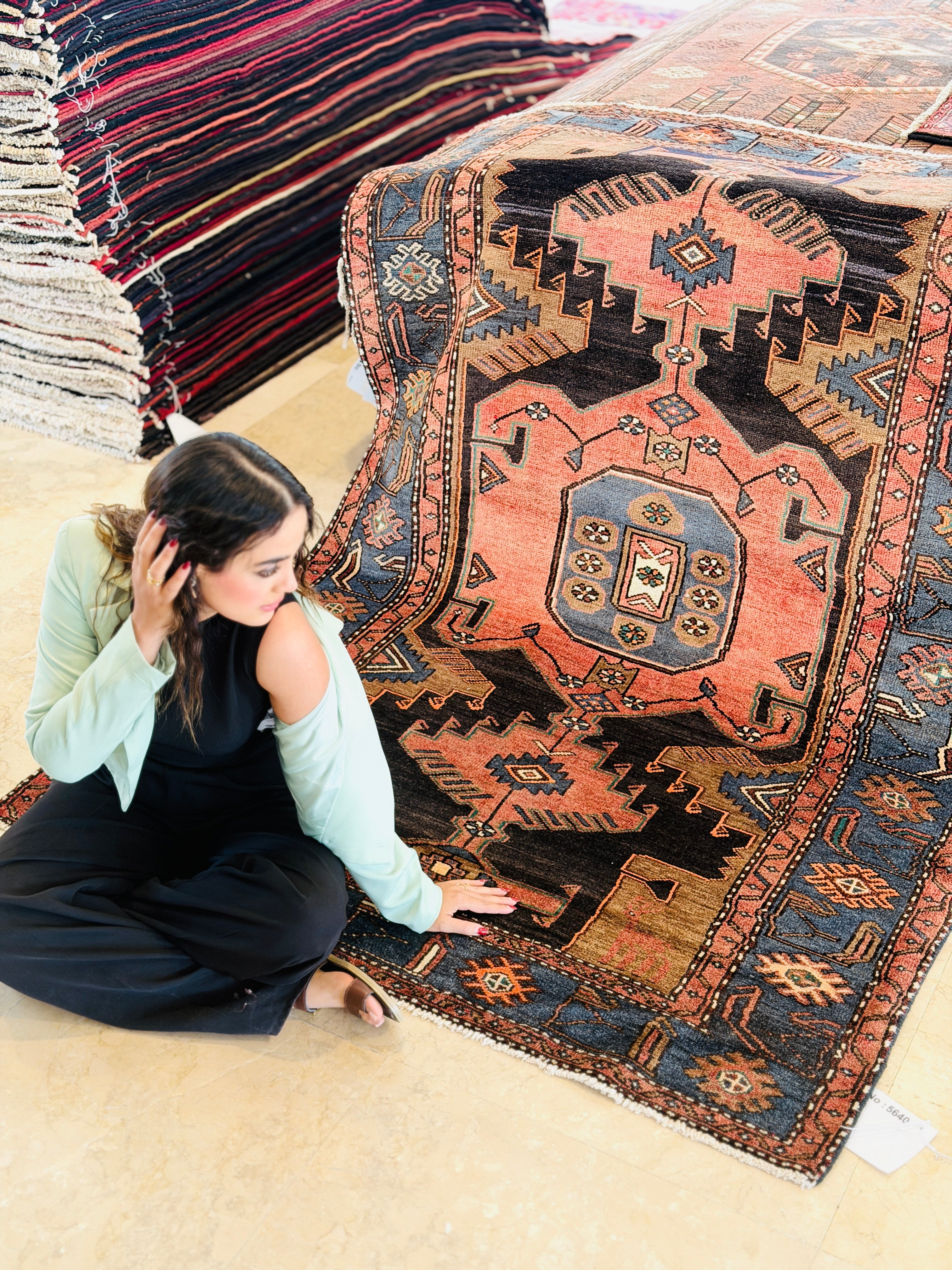 Collectible Vintage Faded Black, Coral Geometric Medallion Area Rug – 7' 1" x 4' 6" (216 x 138 cm)