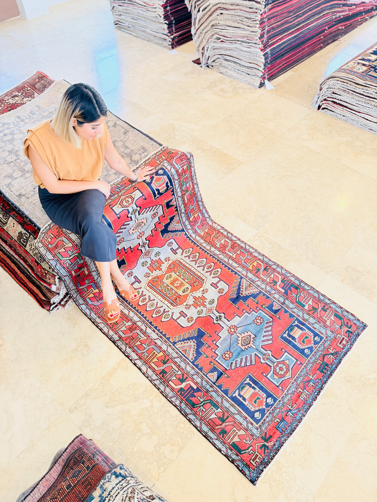Rare Vintage Red, Light Blue Central Medallion Hand-Knotted Area Rug – 6' 10" x 4' 0" (208 x 122 cm)
