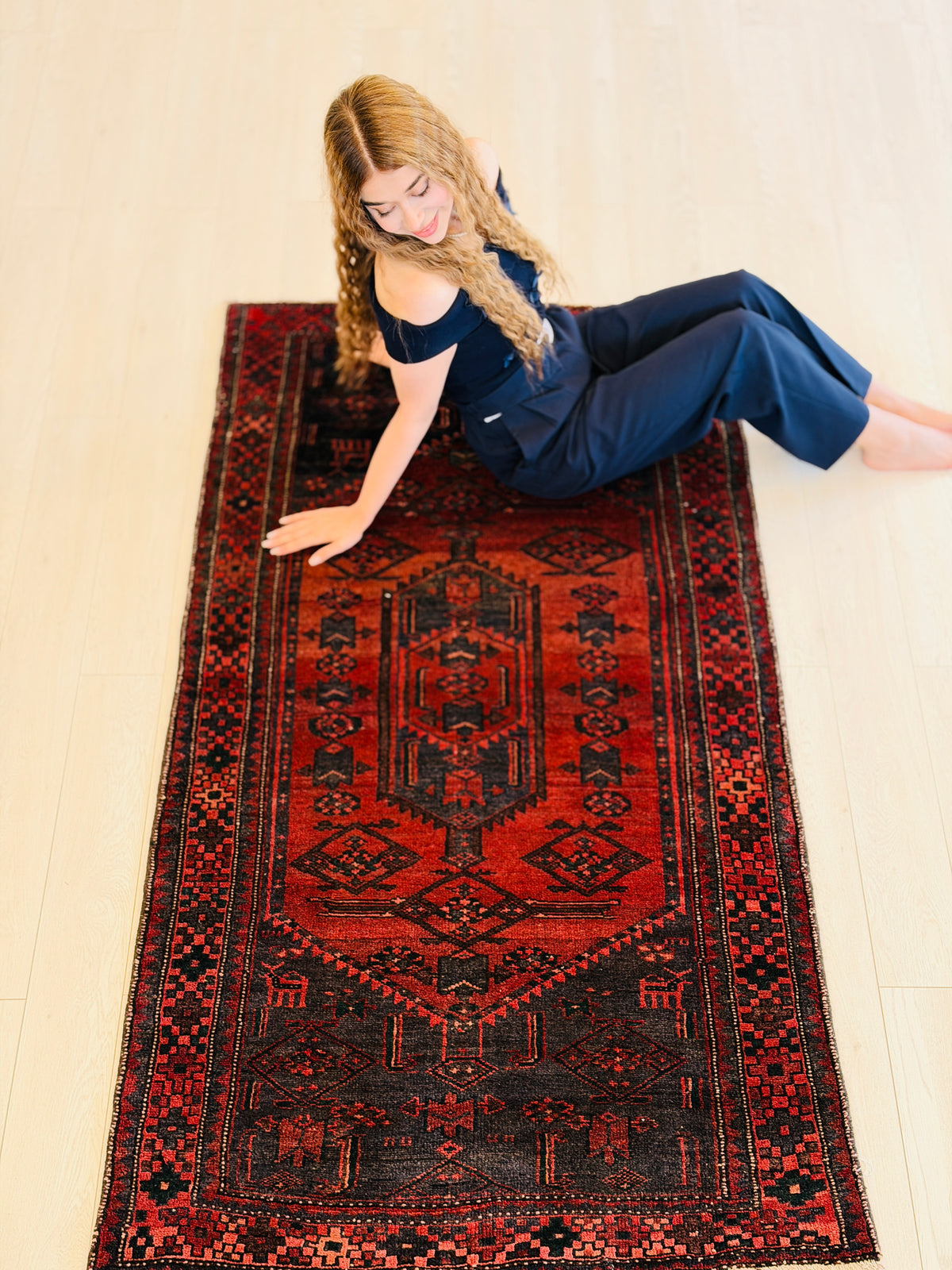 Vintage Faded Red Geometric Medallion Hand-Knotted Area Rug – 6' 5" x 3' 6" (195 x 106 cm)