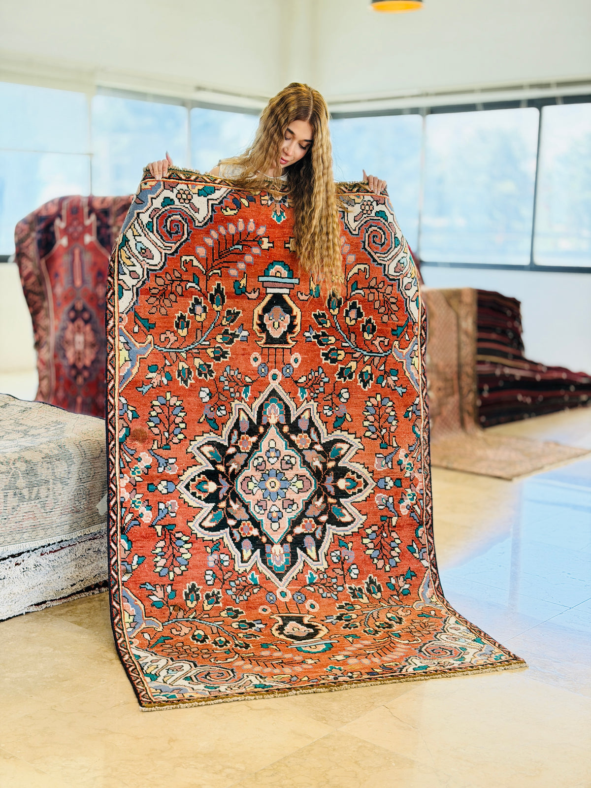 Vintage Orange-Red Floral Central Medallion Area Rug – 6' 2" x 3' 7" (188 x 109 cm)