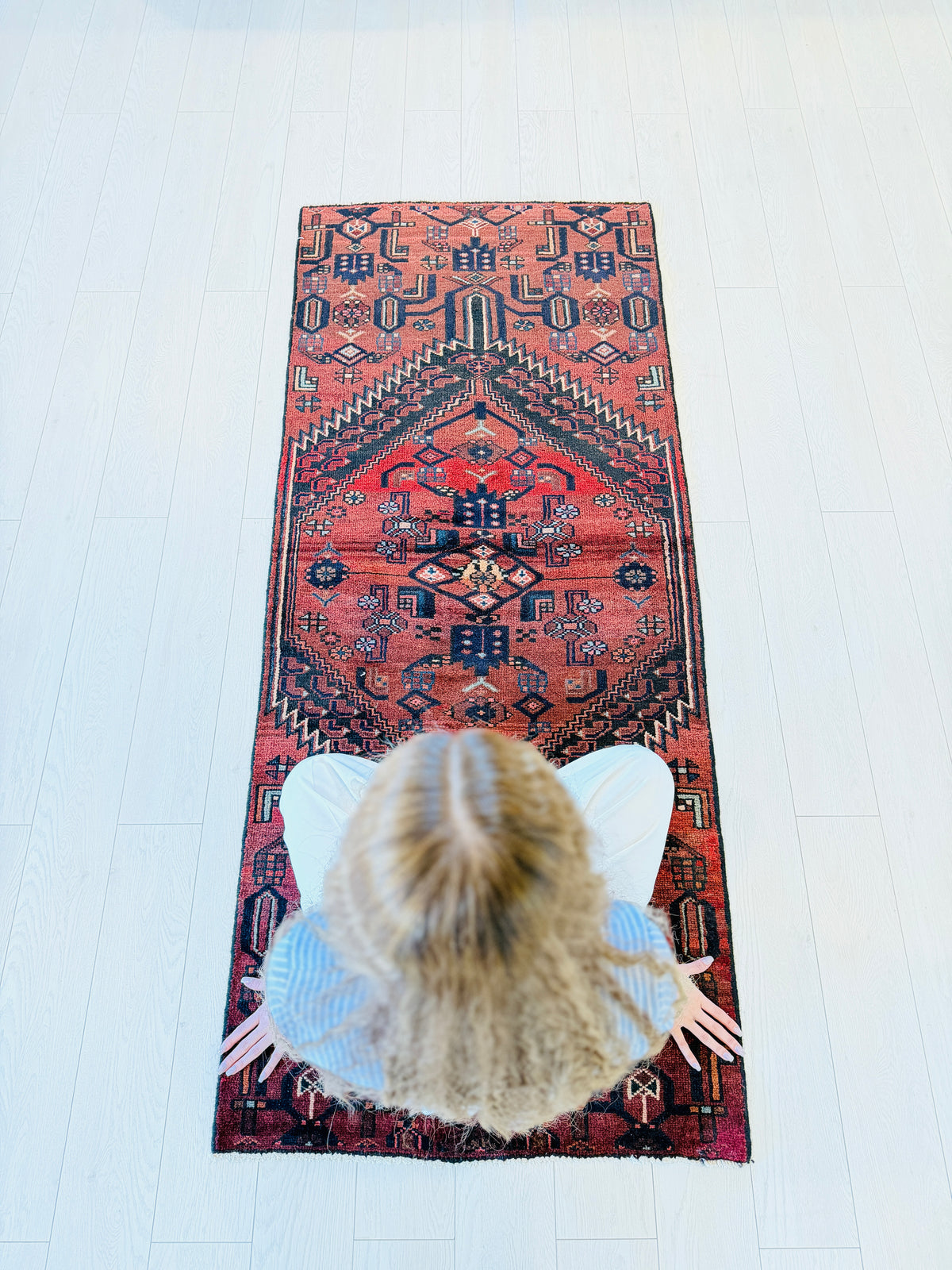 Vintage Rust Red and Black Narrow Geometric Medallion Hand-Knotted Area Rug – 6' 6" x 2' 9" (199 x 84 cm)