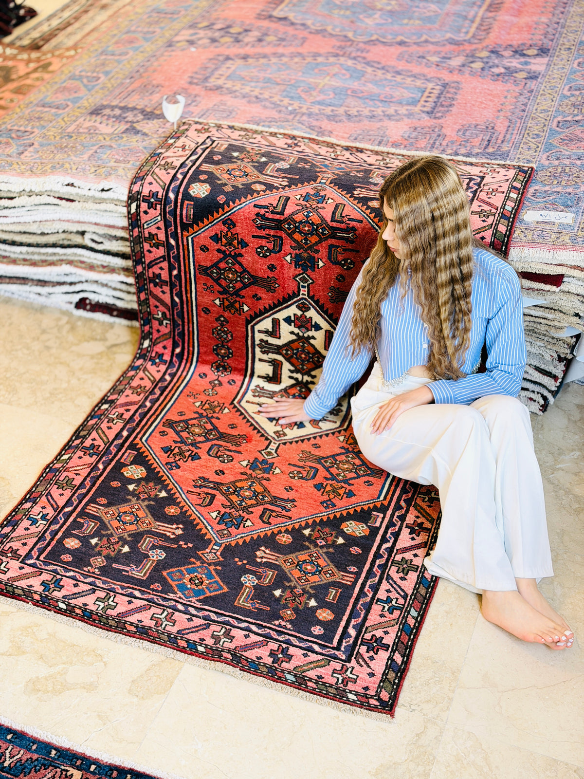 Vintage Red and Navy Blue Central Hexagonal Medallion Hand-Knotted Area Rug – 6' 5" x 3' 8" (196 x 111 cm)
