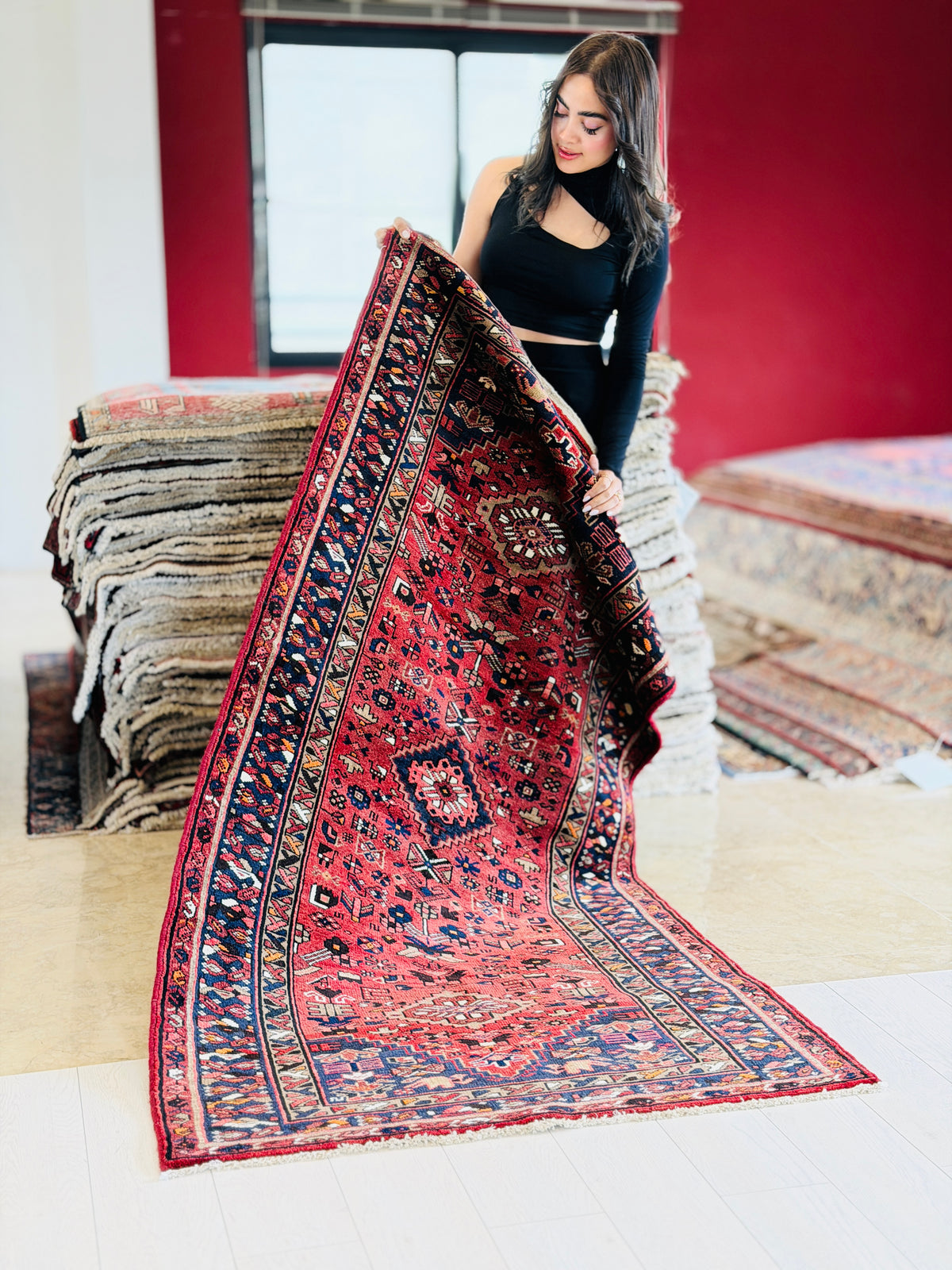 Vintage Rust Red Fine-Motif Geometric Medallion Hand-Knotted Area Rug – 6' 4" x 3' 2" (194 x 96 cm)