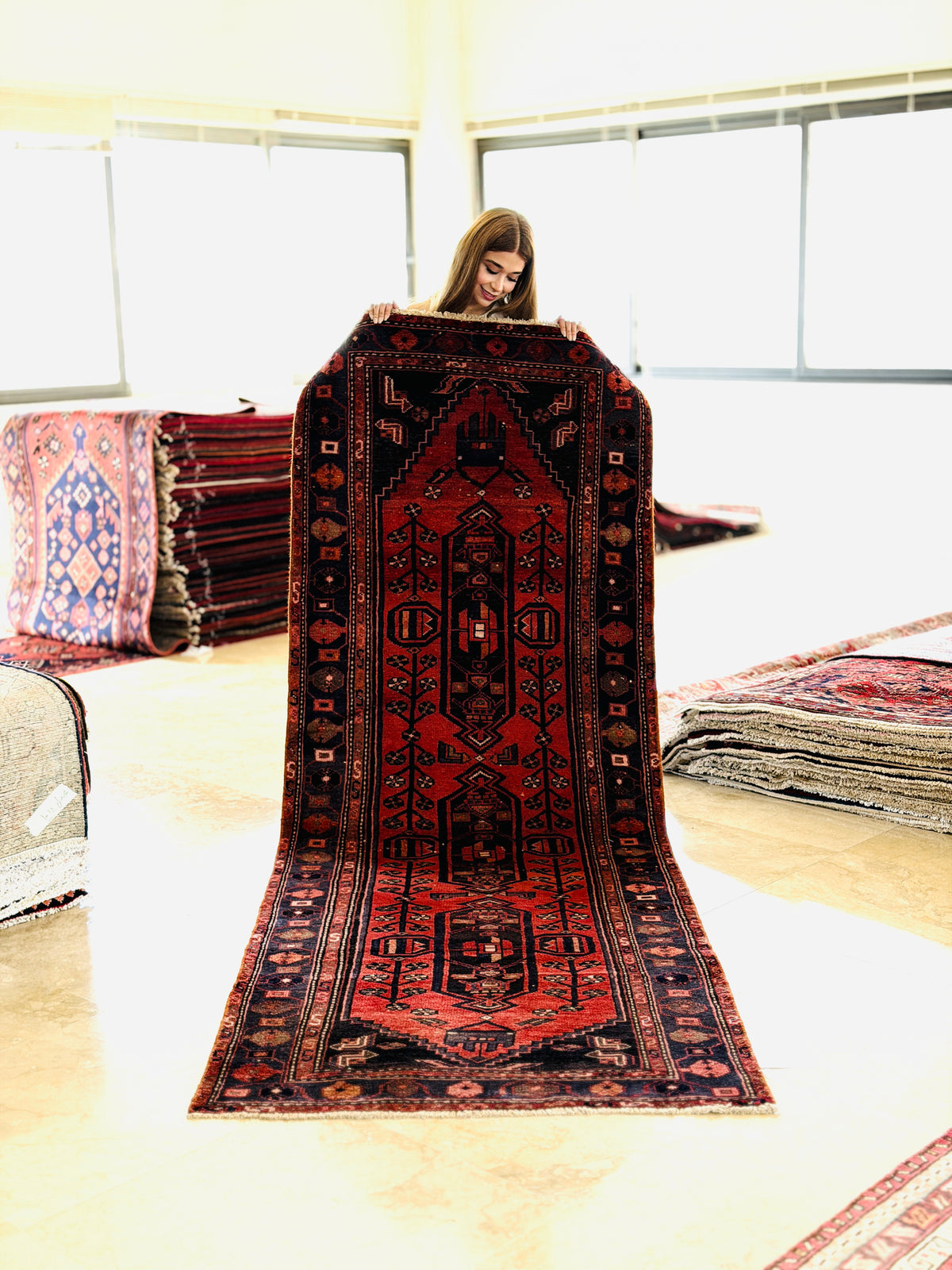 Vintage Geometric Medallion Runner Rug, Red – 9' 9" x 3' 4" (296 x 102 cm)