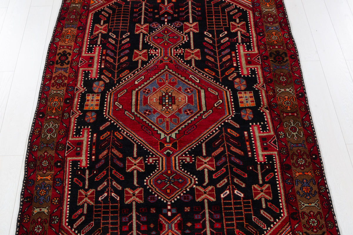 Vintage Deep Navy Blue & Red Geometric Medallion Wool Rug – 8' 11" x 4' 9" (272 x 145 cm)