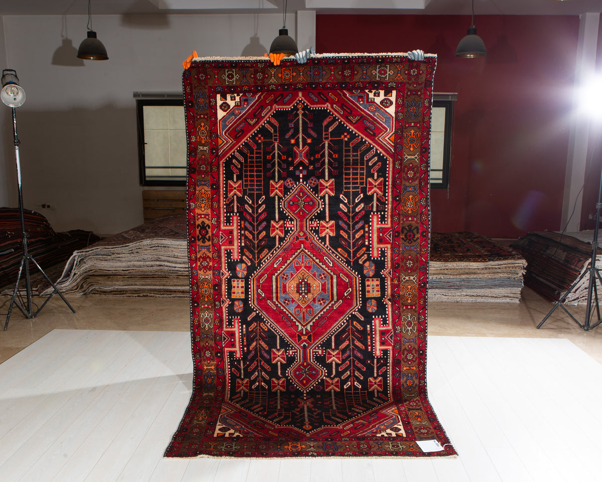 Vintage Deep Navy Blue & Red Geometric Medallion Wool Rug – 8' 11" x 4' 9" (272 x 145 cm)