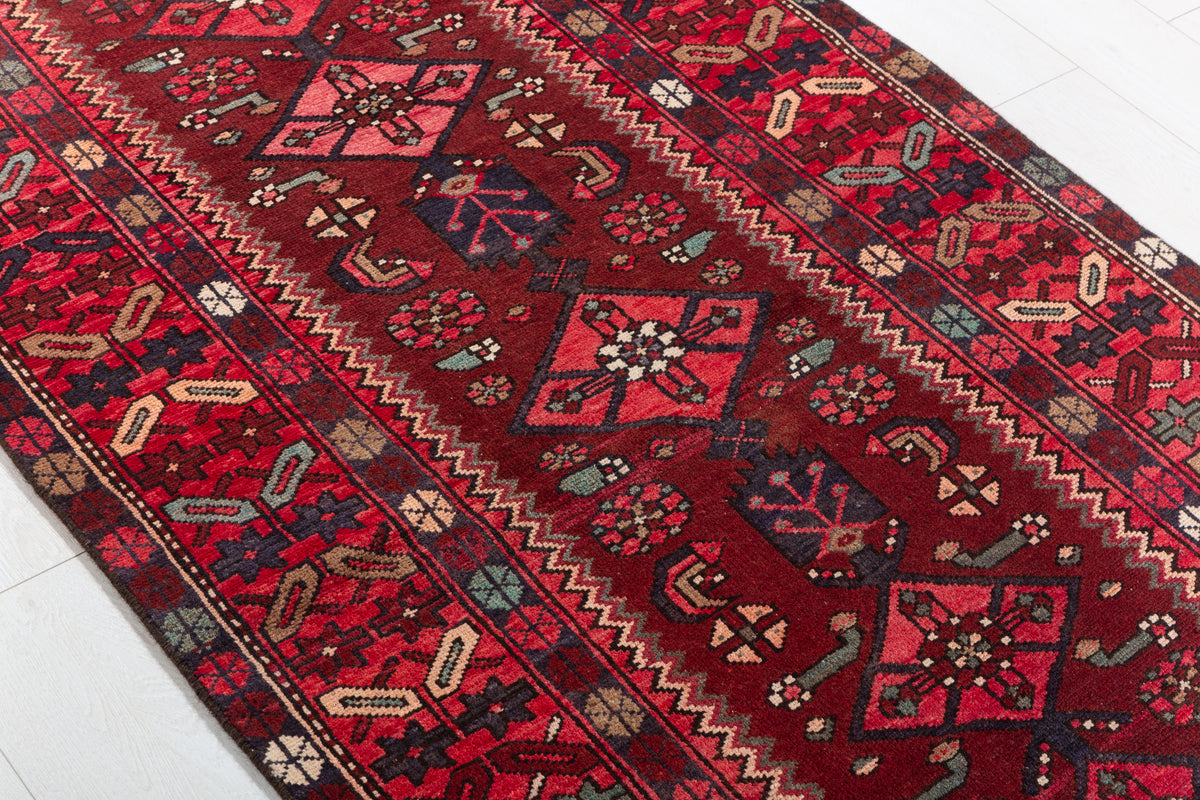Vintage Geometric Medallion Runner Rug, Rust Red – 9' 8" x 3' 5" (295 x 103 cm)