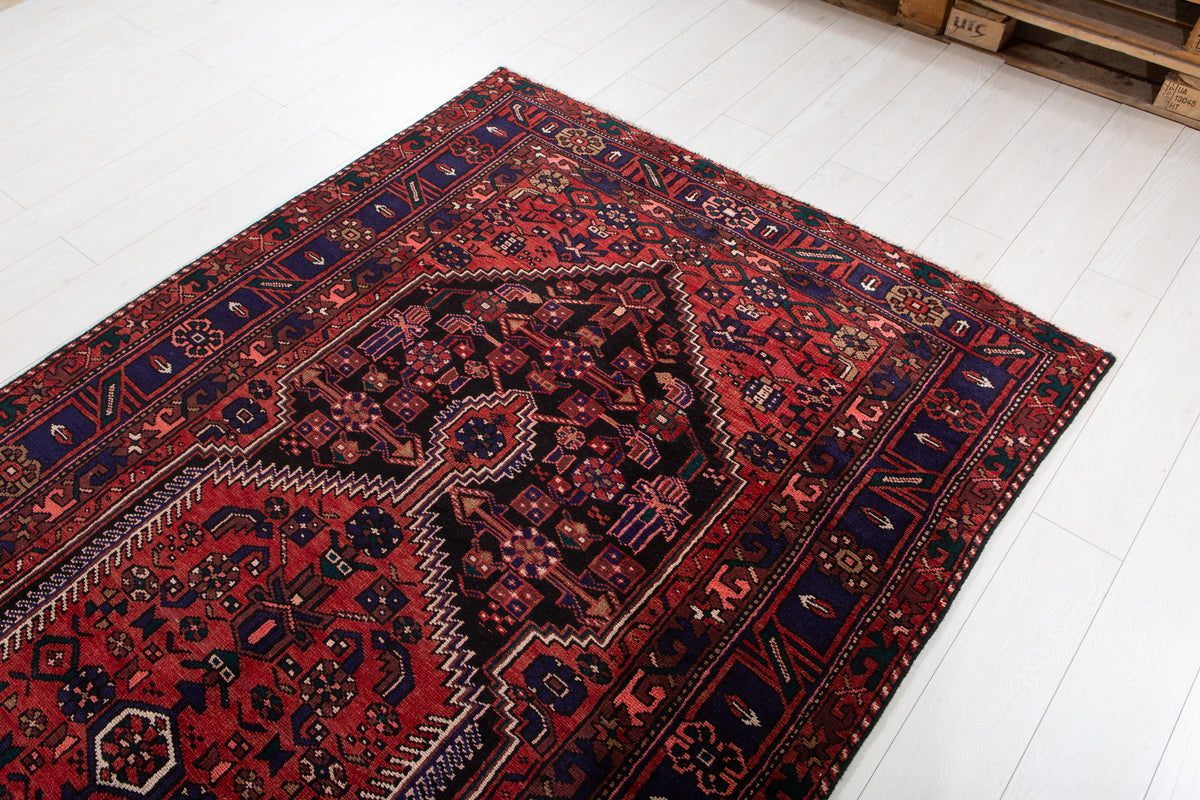 Vintage Black & Red Geometric Allover Wool Rug – 10' 2" x 5' 1" (311 x 155 cm)