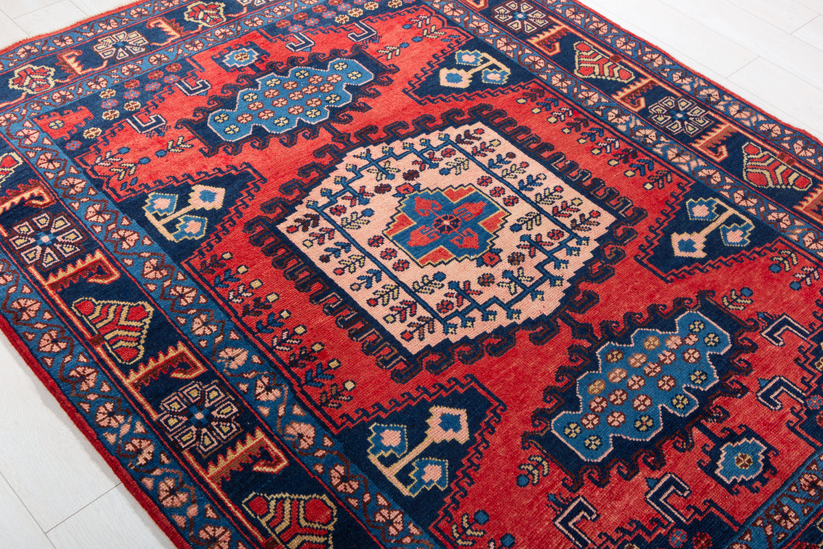 Rare Collectible Vintage Orange Red & Pink Geometric Medallion Wool Rug – 6' 8" x 5' 2" (204 x 158 cm)