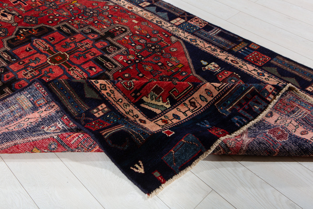 Rare Collectible Vintage Red & Navy Blue Geometric Medallion Wool Rug – 9' 0" x 4' 11" (274 x 151 cm)