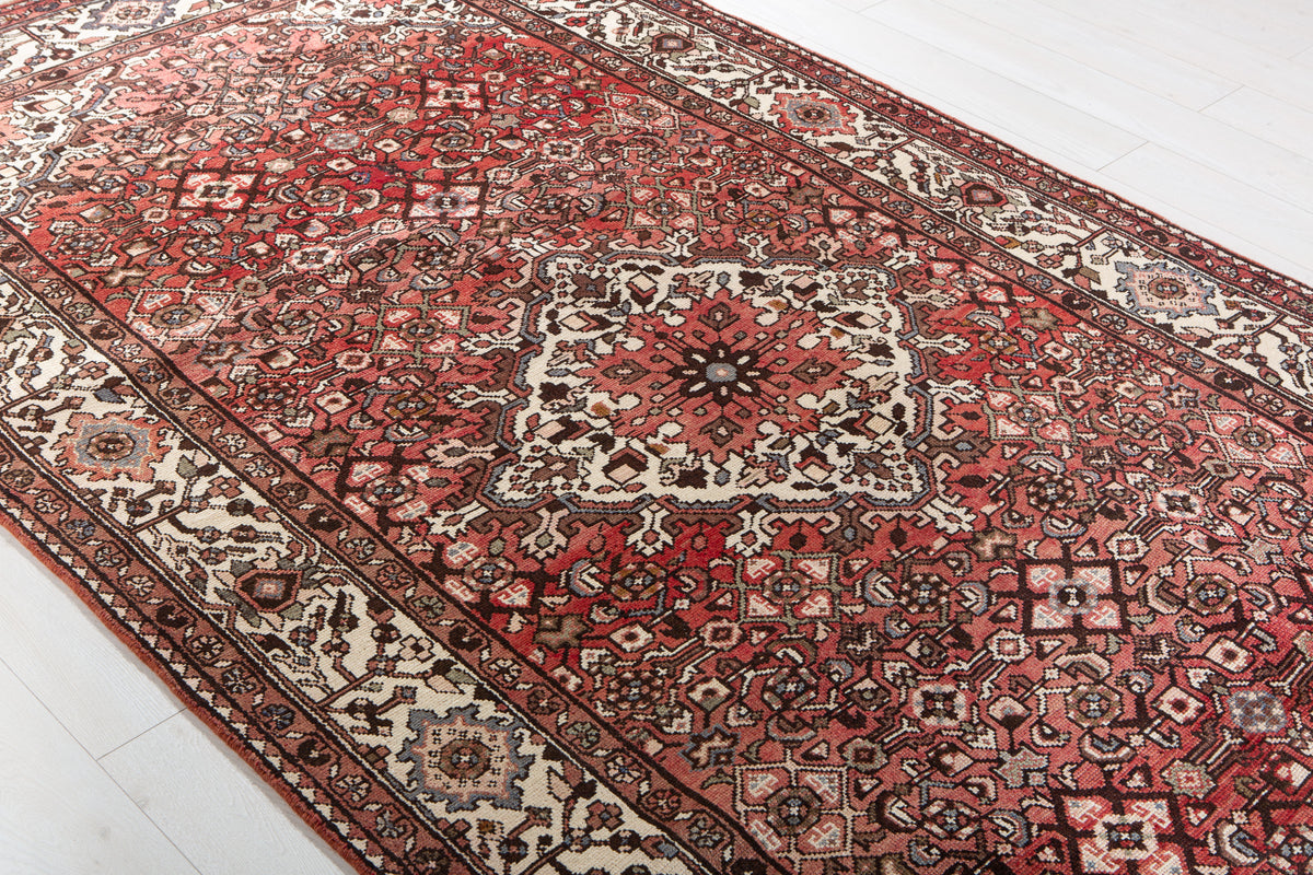 Vintage Rust Red & Beige Wool Rug – 10' 4" x 5' 3" (316 x 159 cm)