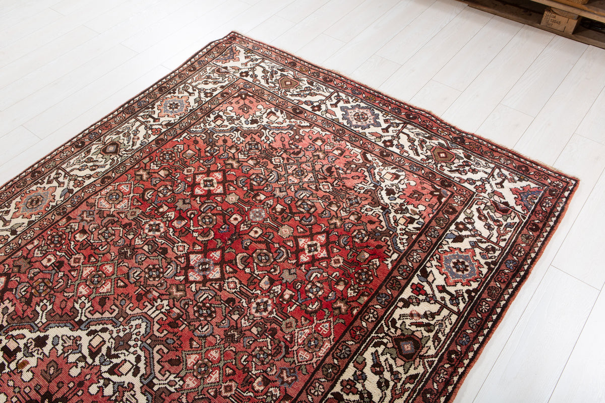 Vintage Rust Red & Beige Wool Rug – 10' 4" x 5' 3" (316 x 159 cm)
