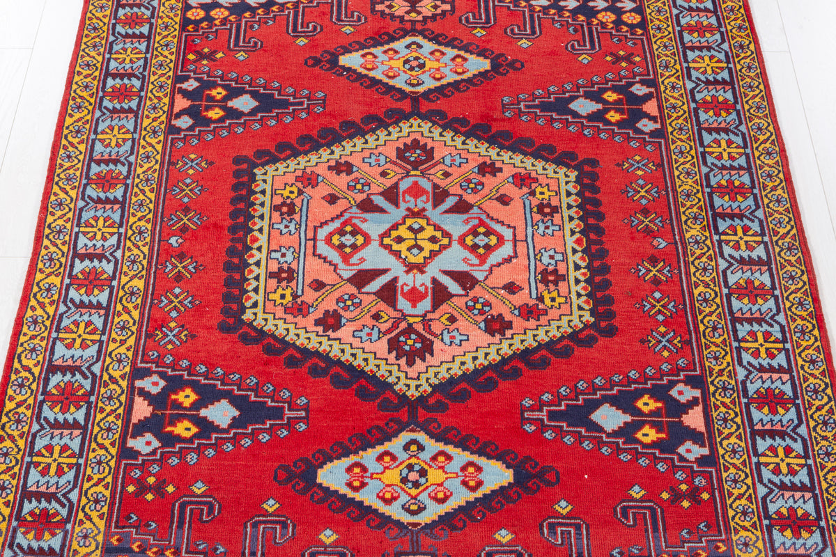 Vintage Orange Red & Pink Geometric Medallion Wool Rug – 6' 9" x 5' 1" (206 x 156 cm)
