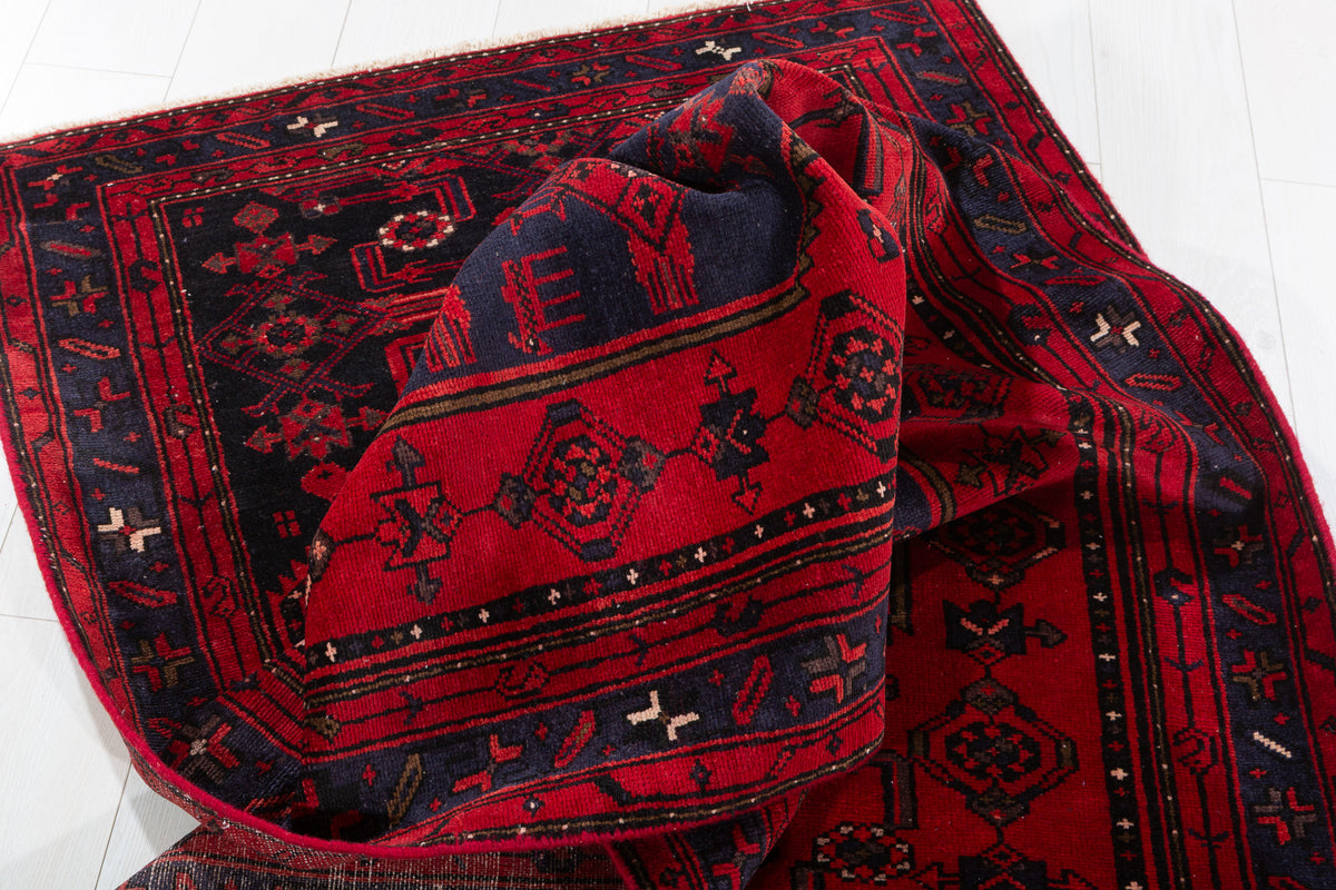 Vintage Geometric Medallion Runner Rug, Red & Navy Blue – 9' 5" x 3' 3" (288 x 100 cm)