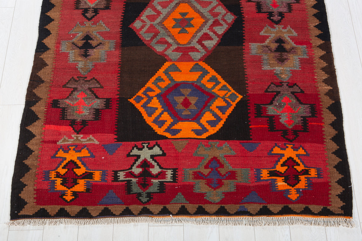 Vintage Black & Red Handwoven Kilim – 11' 10" x 4' 10" (361 x 147 cm)