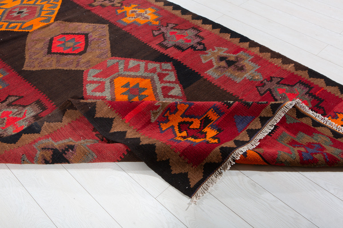 Vintage Black & Red Handwoven Kilim – 11' 10" x 4' 10" (361 x 147 cm)