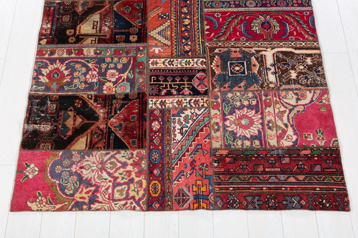 Vintage Multicolour Hand-Knotted Patchwork Rug – 6' 11" x 4' 9" (211 x 146 cm)