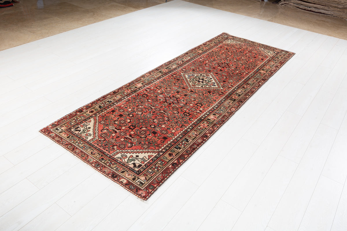Vintage Floral Medallion Runner Rug, Bright Red – 9' 5" x 3' 5" (287 x 103 cm)