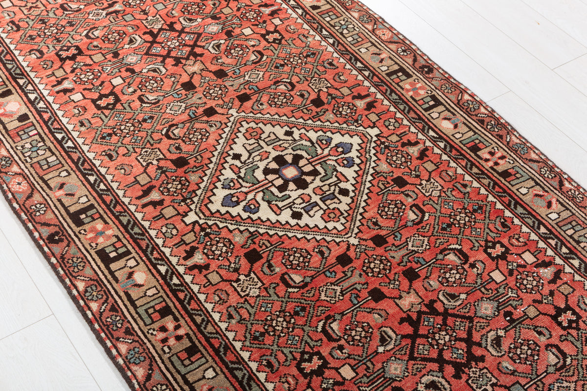 Vintage Floral Medallion Runner Rug, Bright Red – 9' 5" x 3' 5" (287 x 103 cm)