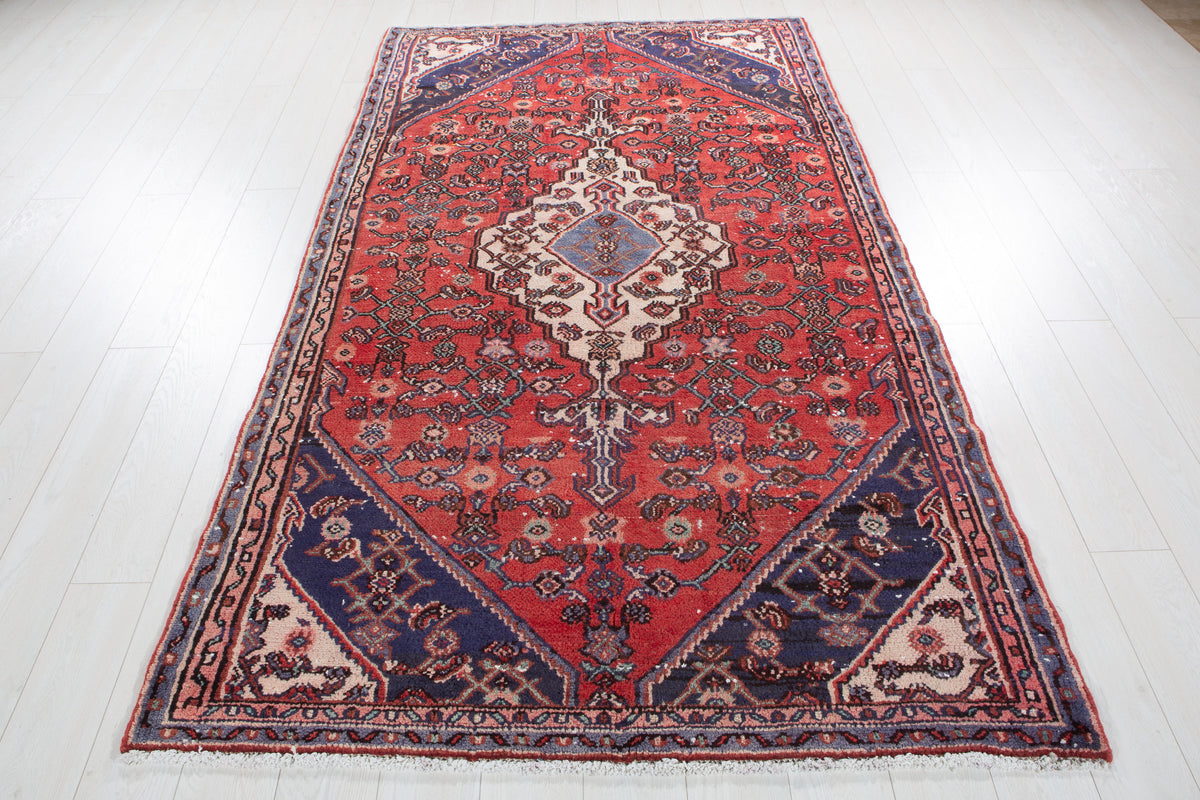 Vintage Red Hand-Knotted Wool Rug – 8' 3" x 4' 8" (252 x 141 cm)