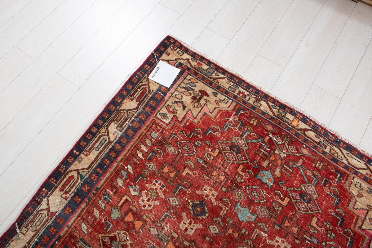 Antique Red Hand-Knotted Wool Rug – 9' 9" x 4' 10" (296 x 148 cm)