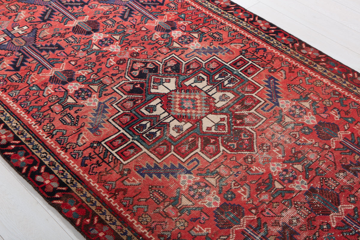 Antique Red Hand-Knotted Wool Rug – 8' 5" x 4' 4" (256 x 132 cm)