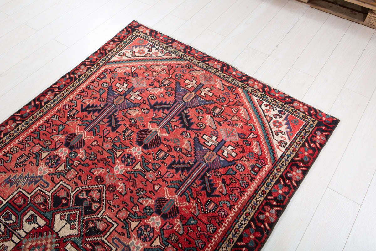 Antique Red Hand-Knotted Wool Rug – 8' 5" x 4' 4" (256 x 132 cm)