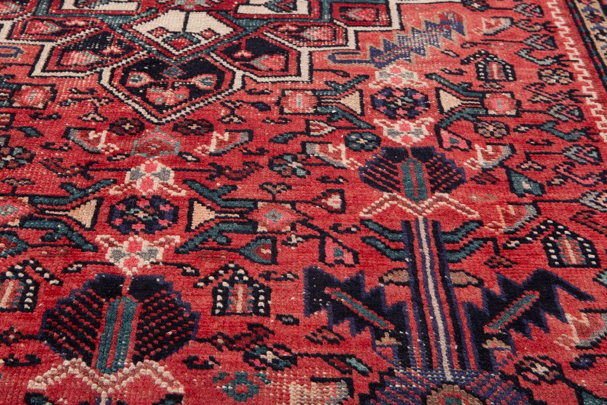 Antique Red Hand-Knotted Wool Rug – 8' 5" x 4' 4" (256 x 132 cm)