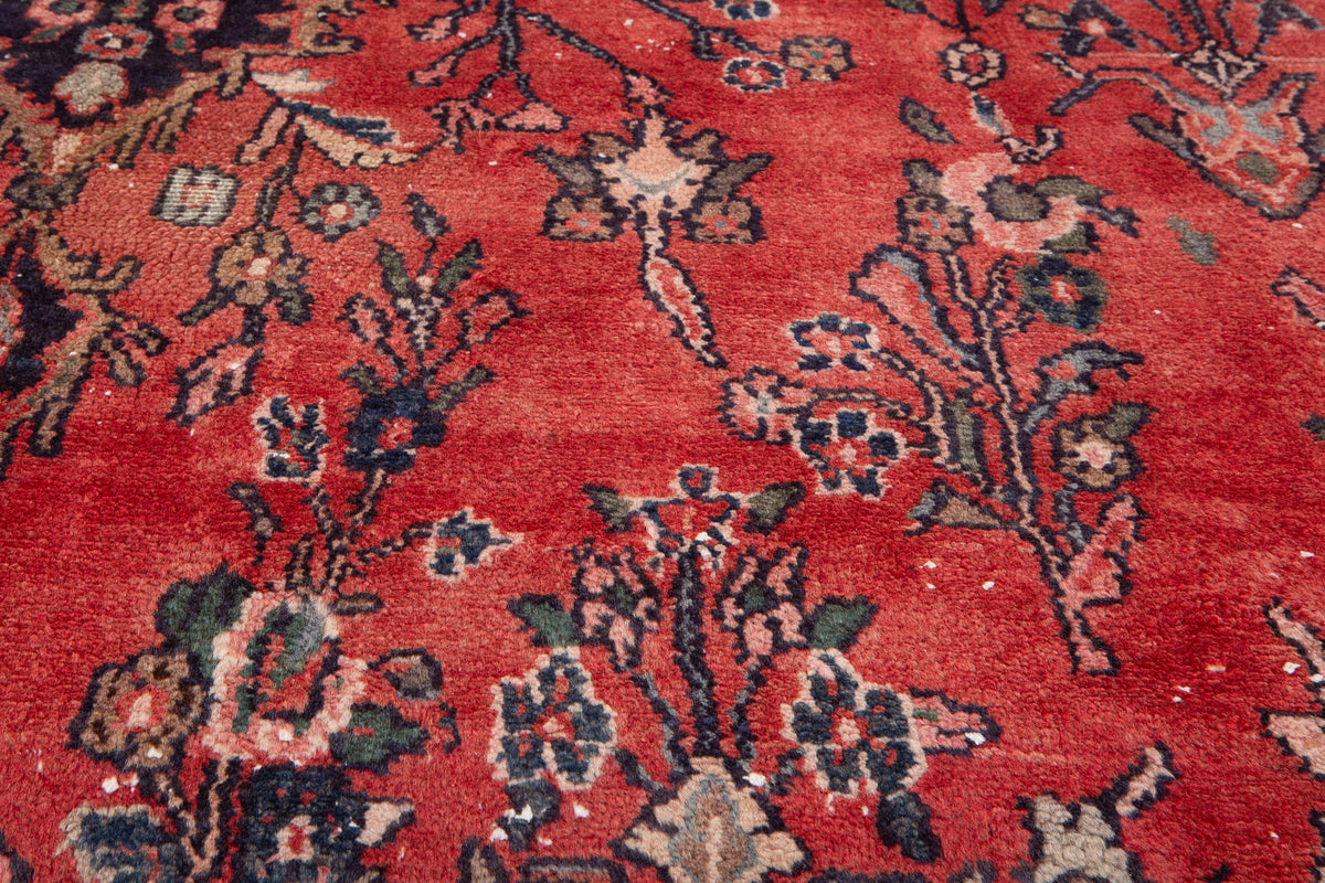 Vintage Red Hand-Knotted Wool Rug – 8' 6" x 5' 10" (260 x 178 cm)