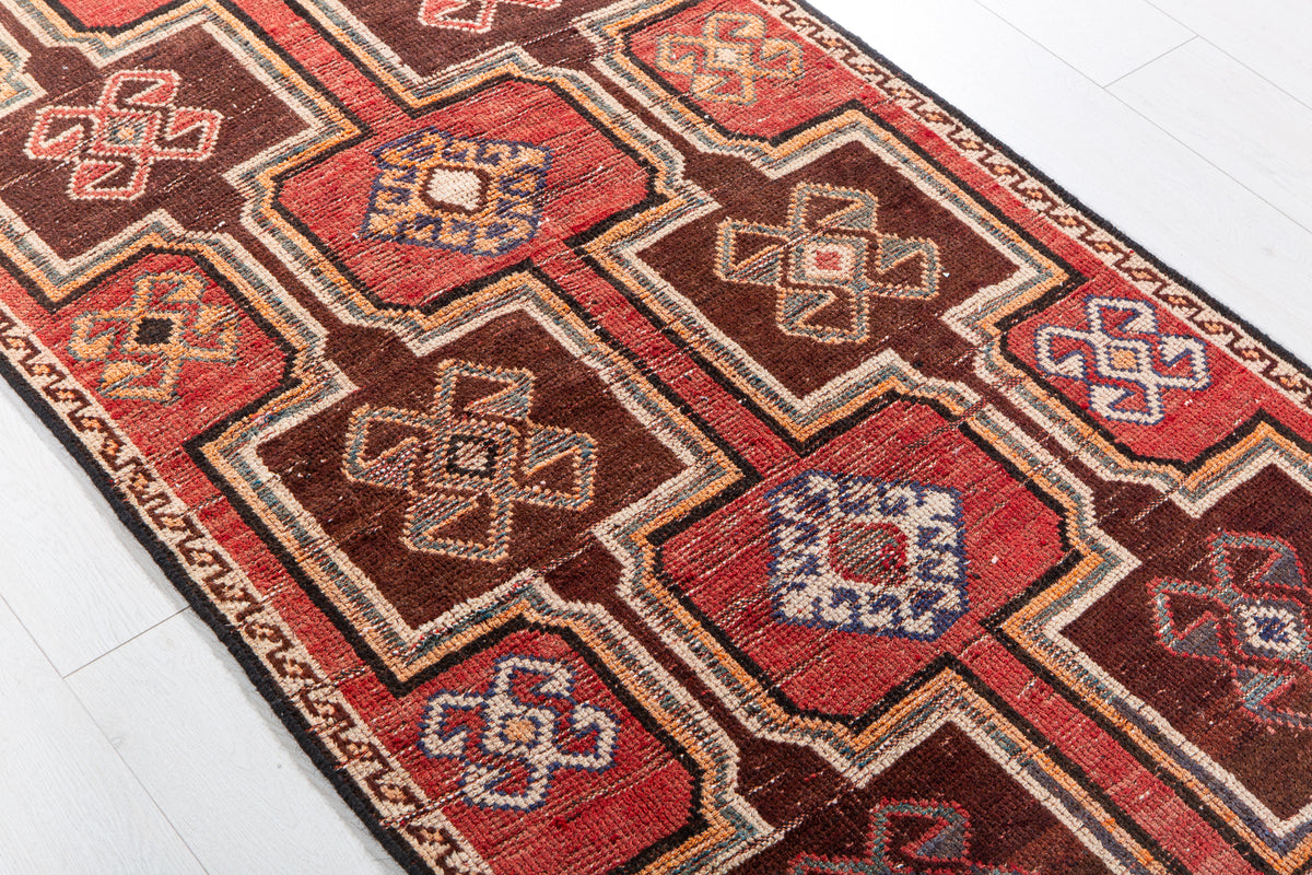 Antique Red Hand-Knotted Wool Rug – 6' 5" x 2' 11" (195 x 90 cm)