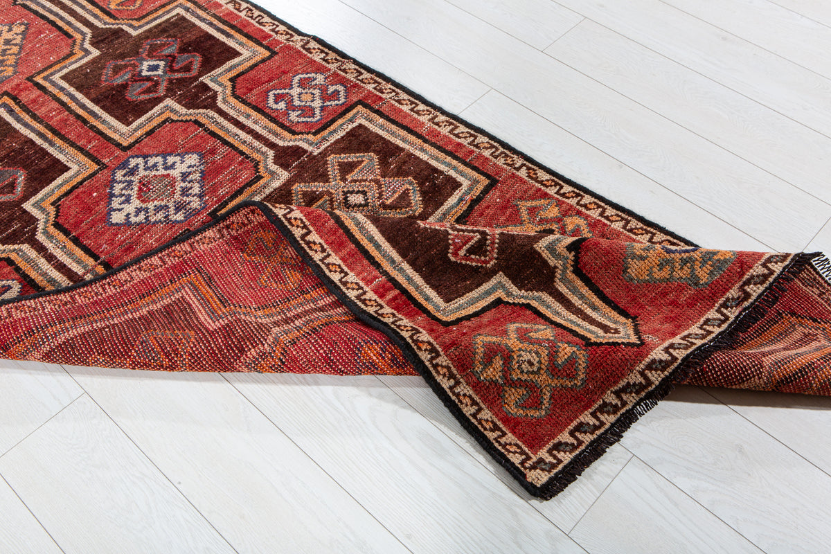 Antique Red Hand-Knotted Wool Rug – 6' 5" x 2' 11" (195 x 90 cm)