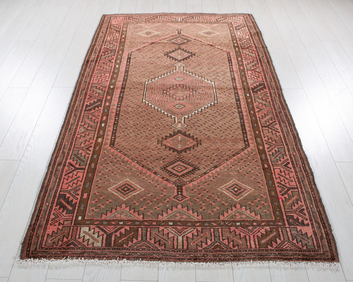 Vintage Hand-Knotted Wool Rug – 7' 1" x 4' 3" (216 x 130 cm)