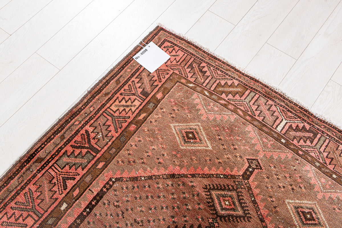 Vintage Hand-Knotted Wool Rug – 7' 1" x 4' 3" (216 x 130 cm)