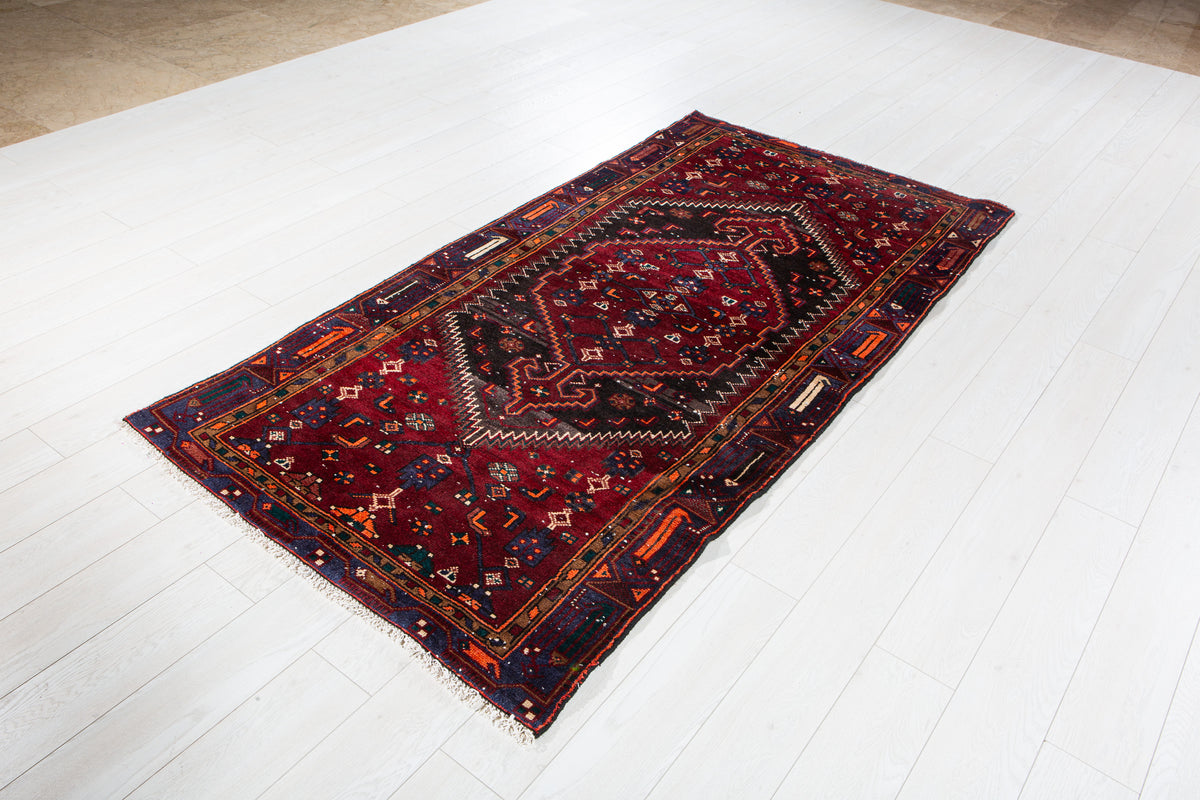 Vintage Red & Black Hand-Knotted Wool Rug – 7' 6" x 3' 10" (228 x 116 cm)