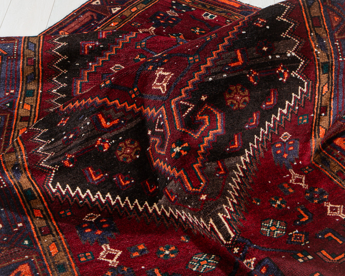 Vintage Red & Black Hand-Knotted Wool Rug – 7' 6" x 3' 10" (228 x 116 cm)