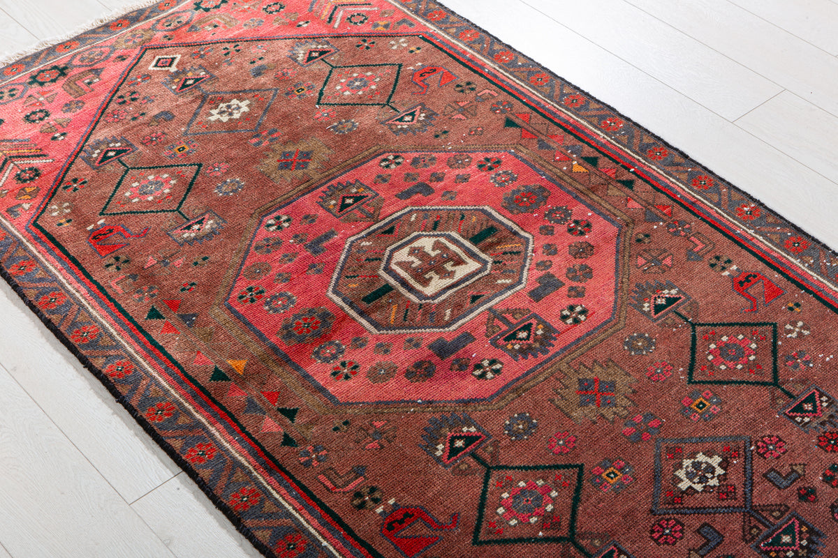 Vintage Rust Red & Pink Hand-Knotted Wool Rug – 5' 9" x 3' 1" (174 x 95 cm)