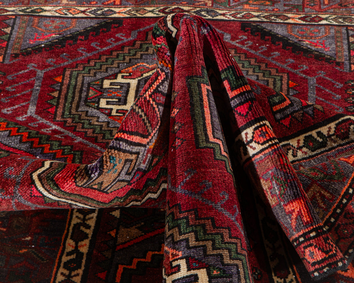 Vintage Magenta Hand-Knotted Wool Rug – 6' 10" x 4' 3" (208 x 130 cm)