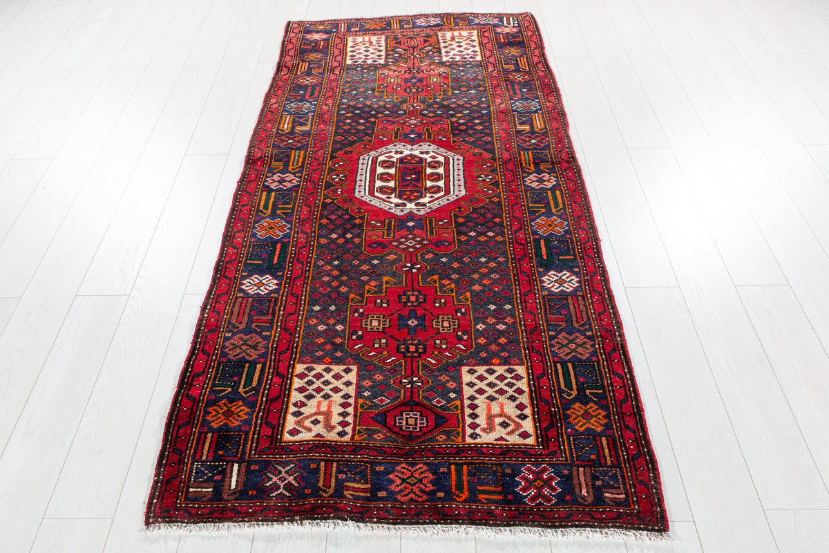 Vintage Navy Blue & Red Hand-Knotted Wool Rug – 7' 3" x 3' 6" (221 x 107 cm)