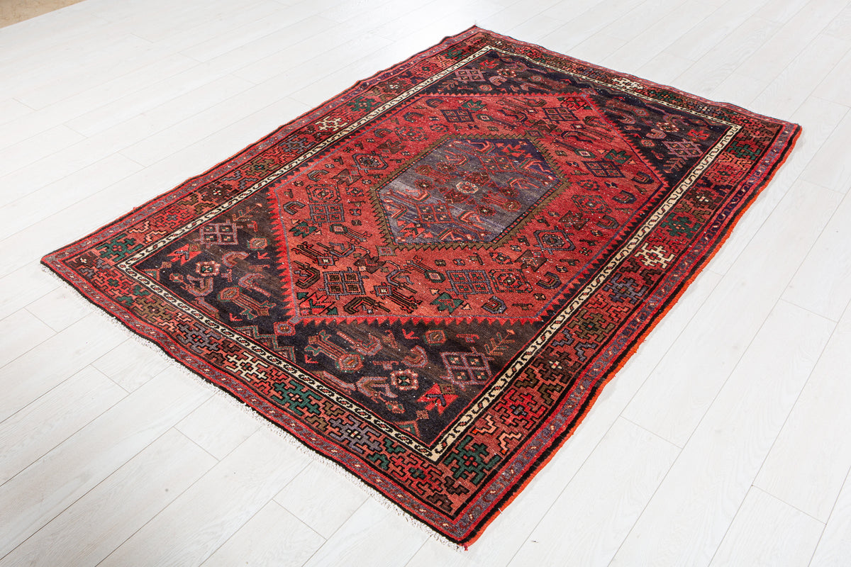 Vintage Red Hand-Knotted Wool Rug – 6' 7" x 4' 7" (200 x 139 cm)