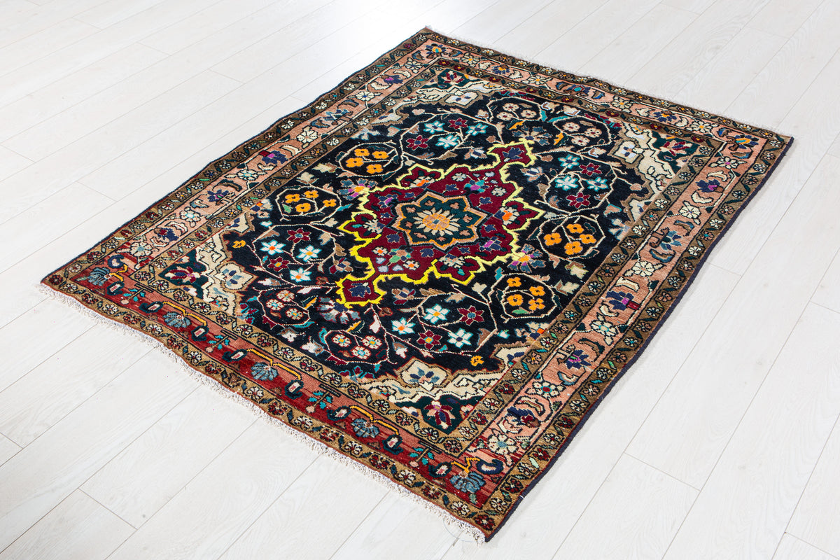 Vintage Navy Blue & Yellow Hand-Knotted Wool Rug – 4' 11" x 3' 9" (149 x 115 cm)