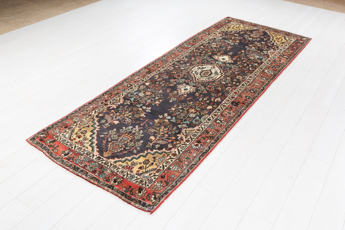 Vintage Runner Rug, Faded Navy – 9' 3" x 3' 4" (283 x 101 cm)